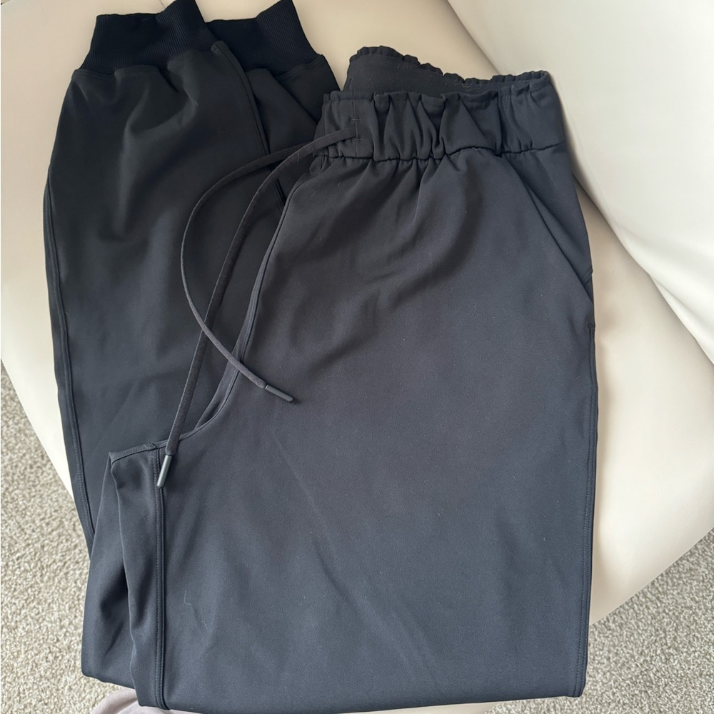 Lululemon stretch- high rise joggers!!